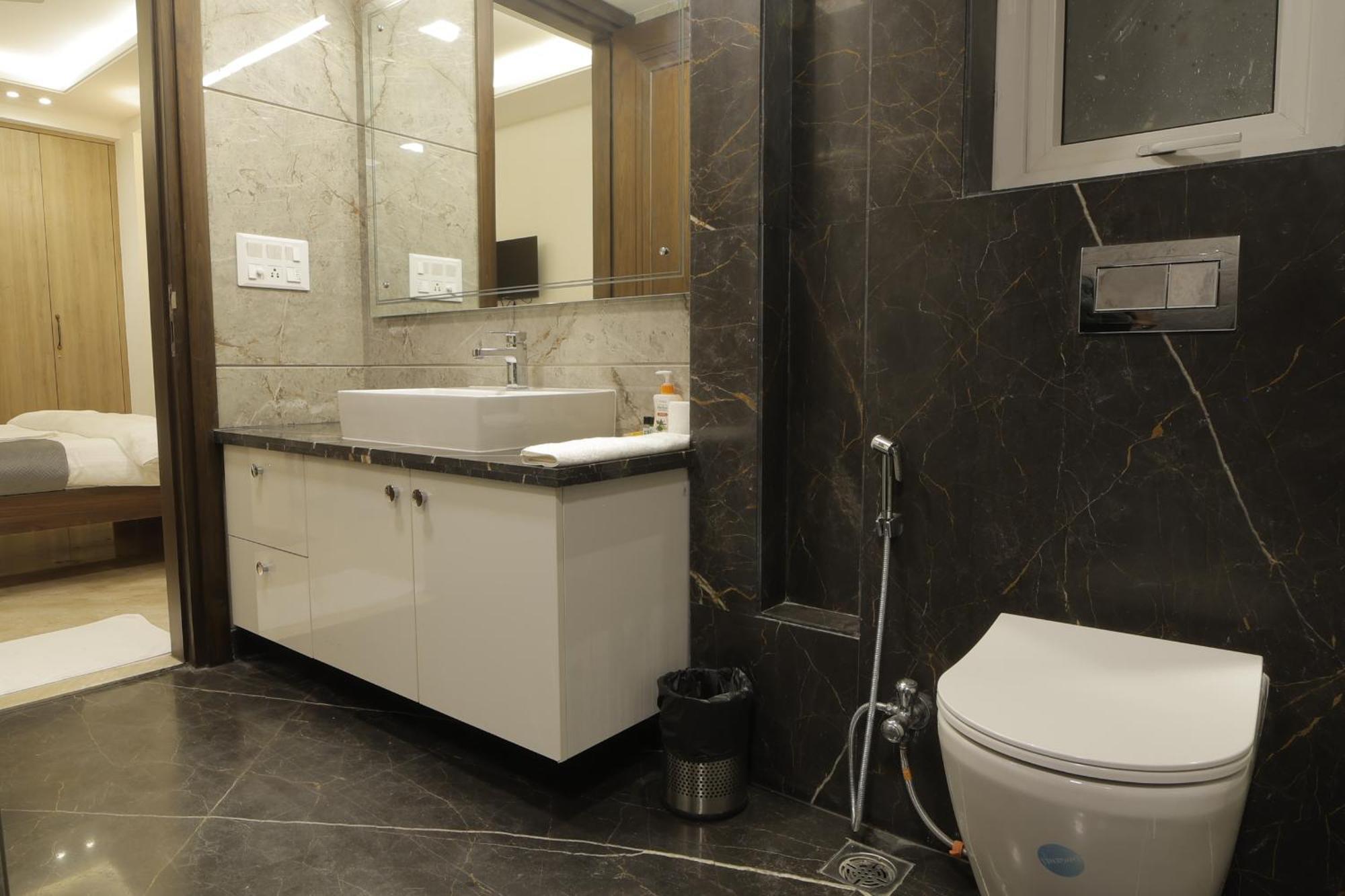 Under My Roof Superio Bed & Breakfast Yeni Delhi Dış mekan fotoğraf