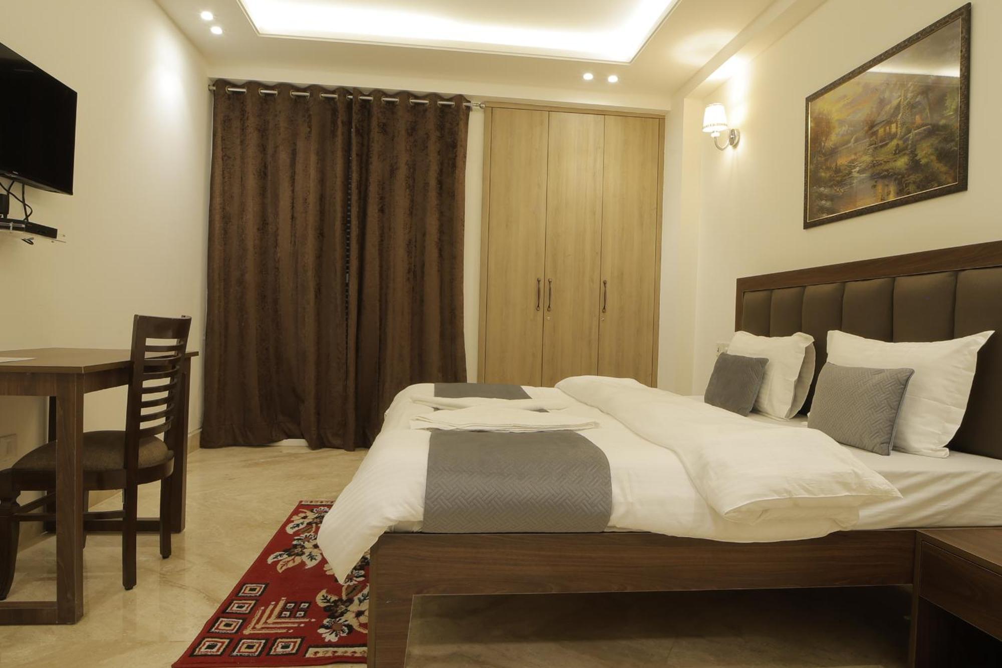 Under My Roof Superio Bed & Breakfast Yeni Delhi Dış mekan fotoğraf