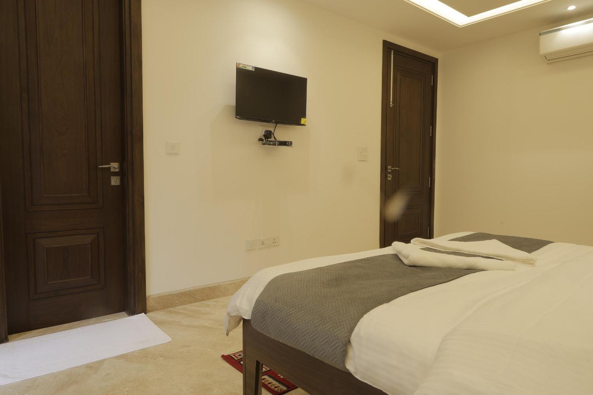 Under My Roof Superio Bed & Breakfast Yeni Delhi Dış mekan fotoğraf